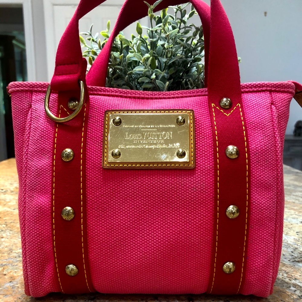 Louis Vuitton Antigua Canvas Handbag